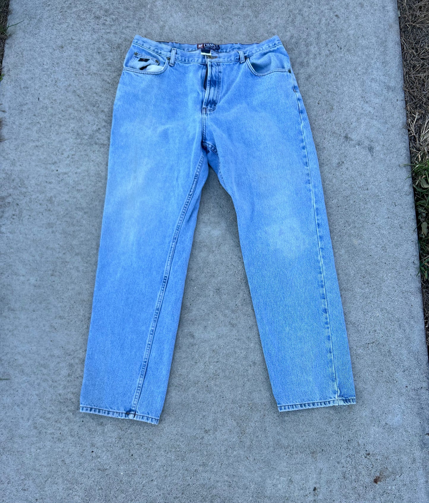 Vintage CHAPS Ralph Lauren Denim Jeans Light Blue Wash Size 38x32