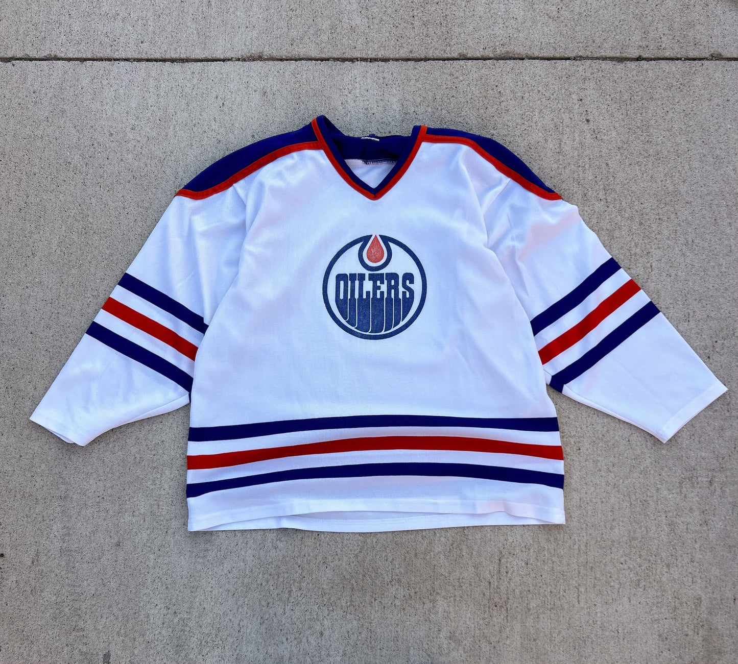 Vintage CCM Edmonton Oilers NHL Home Hockey Jersey Size L