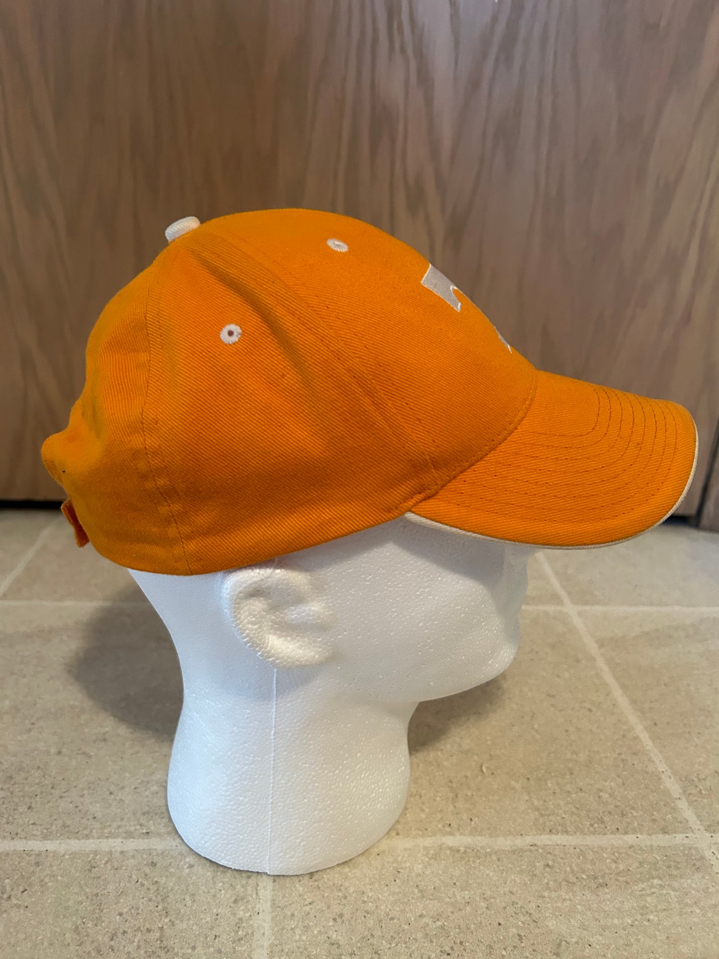 Vintage TENNESSEE VOLUNTEERS Signatures NCAA Hat Velcro Adjustable Strap Hat