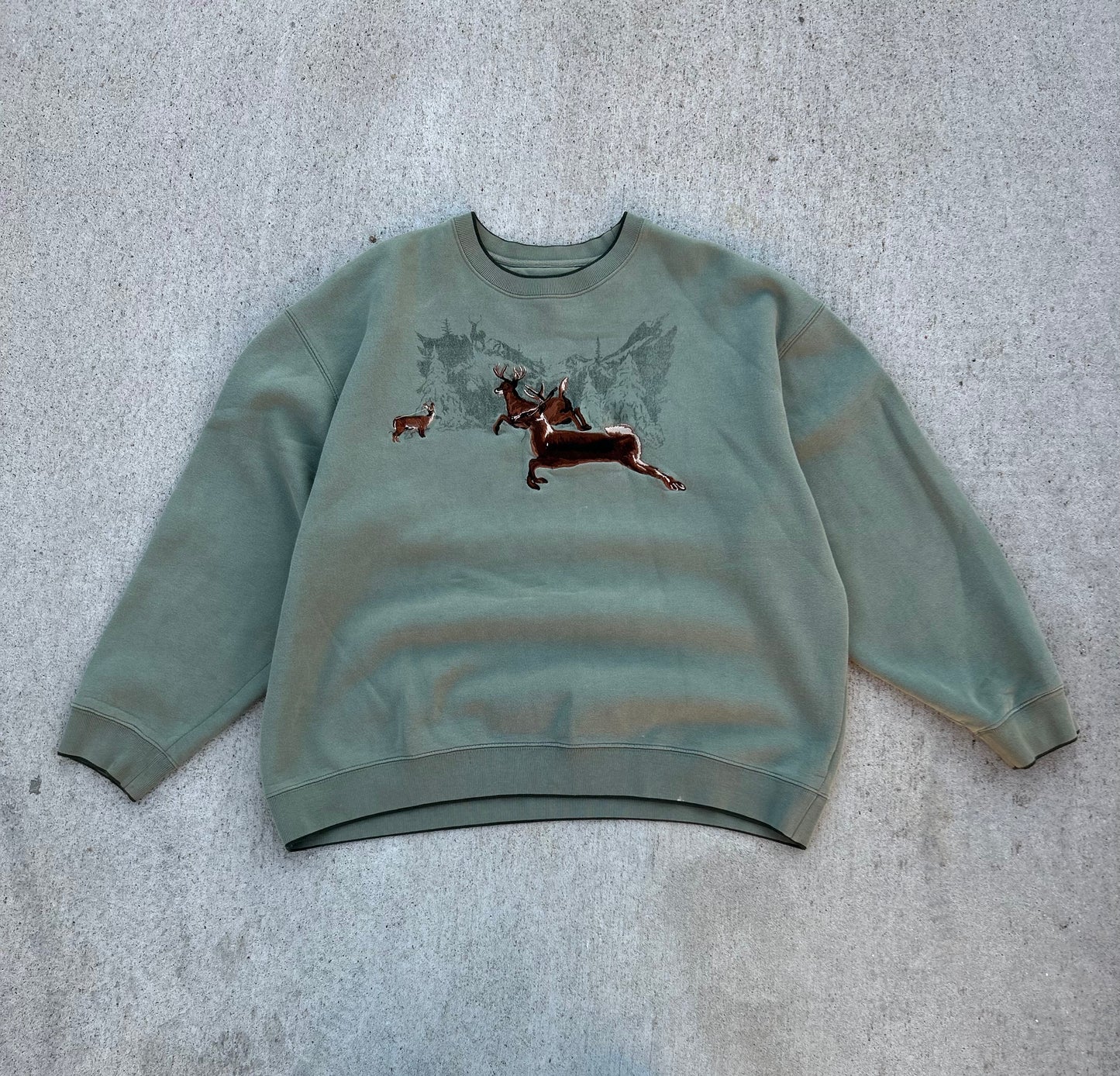 Embroidered Deer Crewneck Sweatshirt Size XL