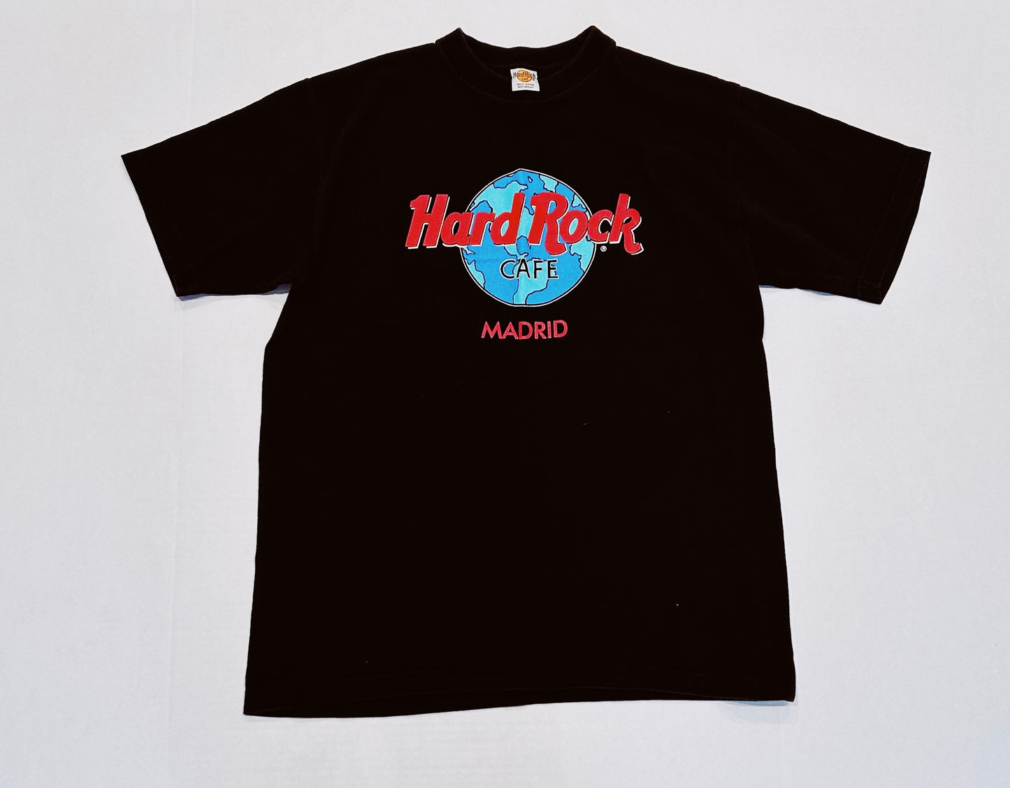 Vintage 90’s HARD ROCK CAFE Madrid Graphic Tee Size M