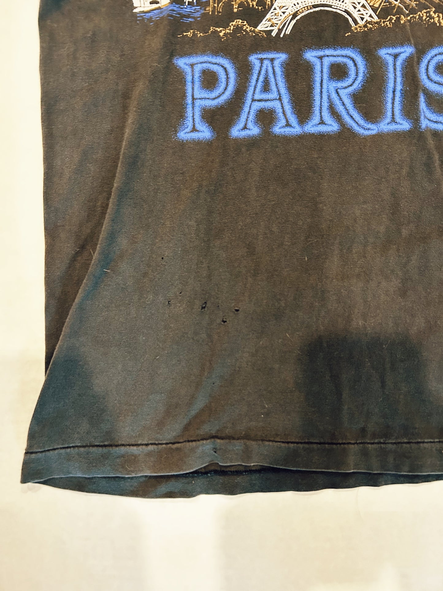 Vintage 90's PARIS FRANCE Single Stitch Eiffel Tower Graphic Tee Size M