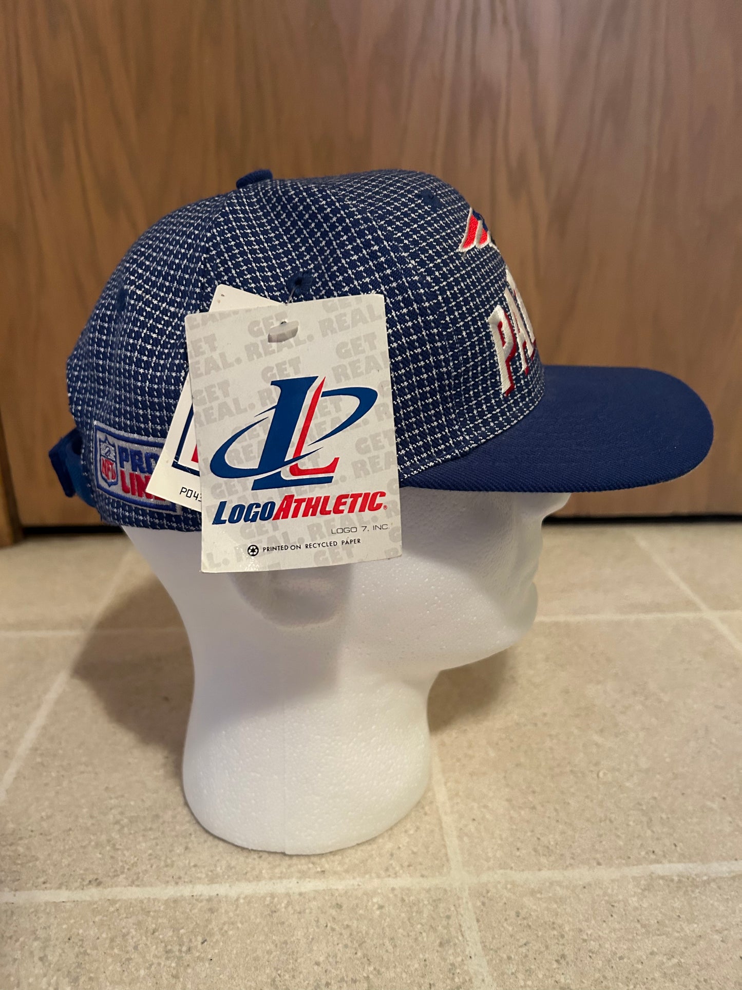 Vintage 90's NEW ENGLAND PATRIOTS Pro Line NFL Adjustable Velcro Strap Hat *WITH TAGS*