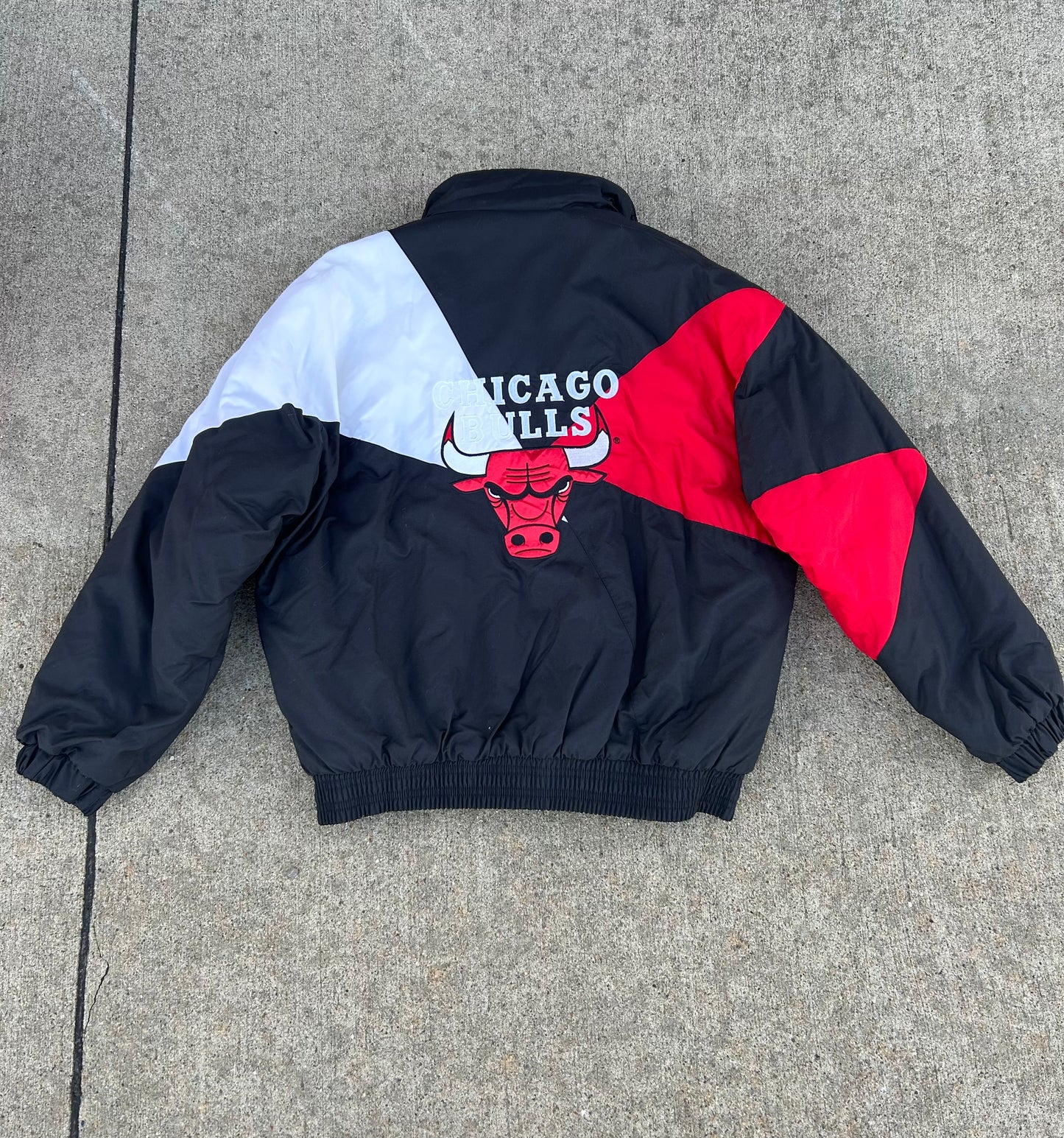 Vintage FIRST PICK NBA Chicago Bulls Puffer Winter Jacket Back Logo Size L