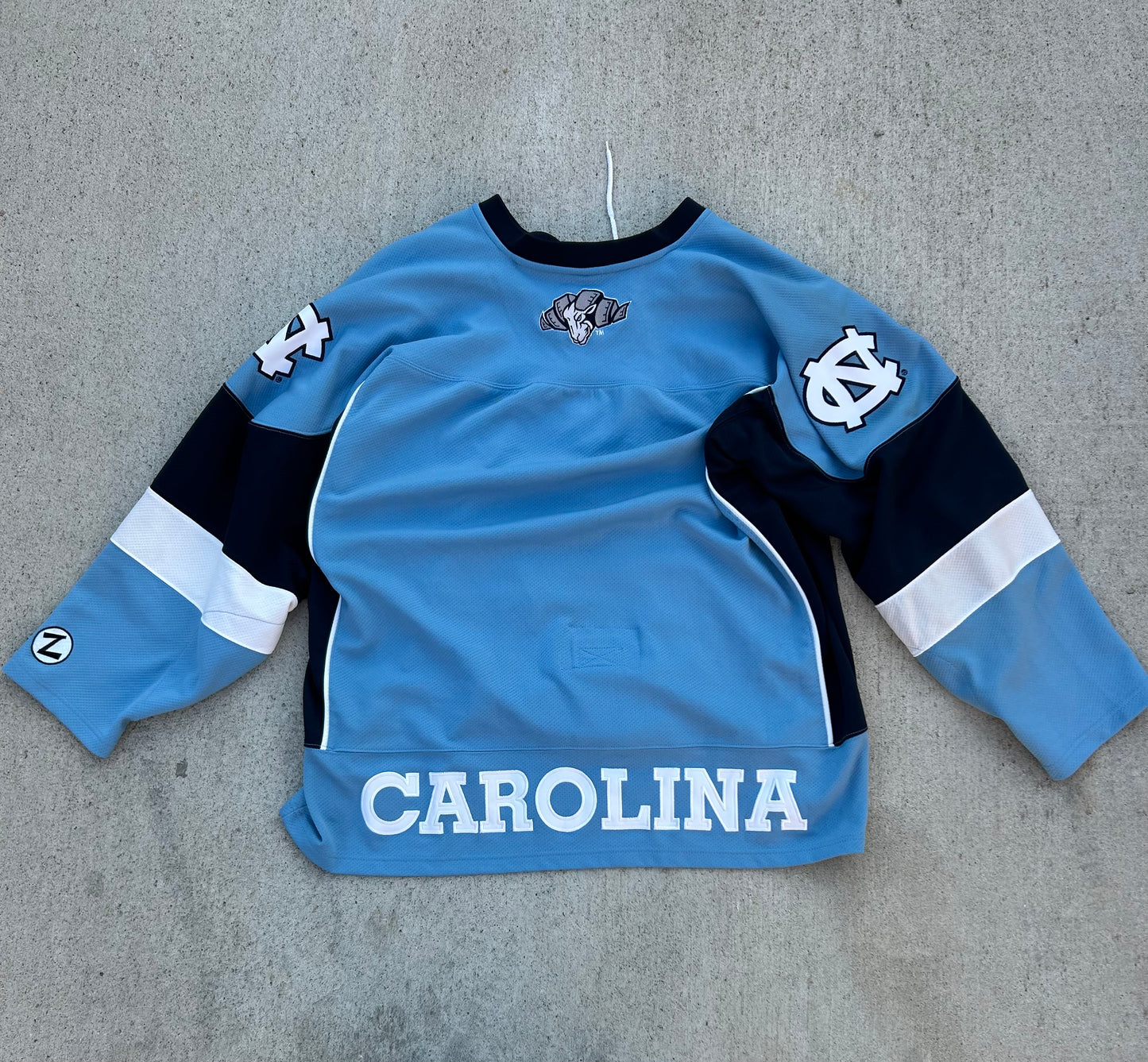 Rare Zephyr NORTH CAROLINA TARHEELS Hockey Jersey Size 44 XL