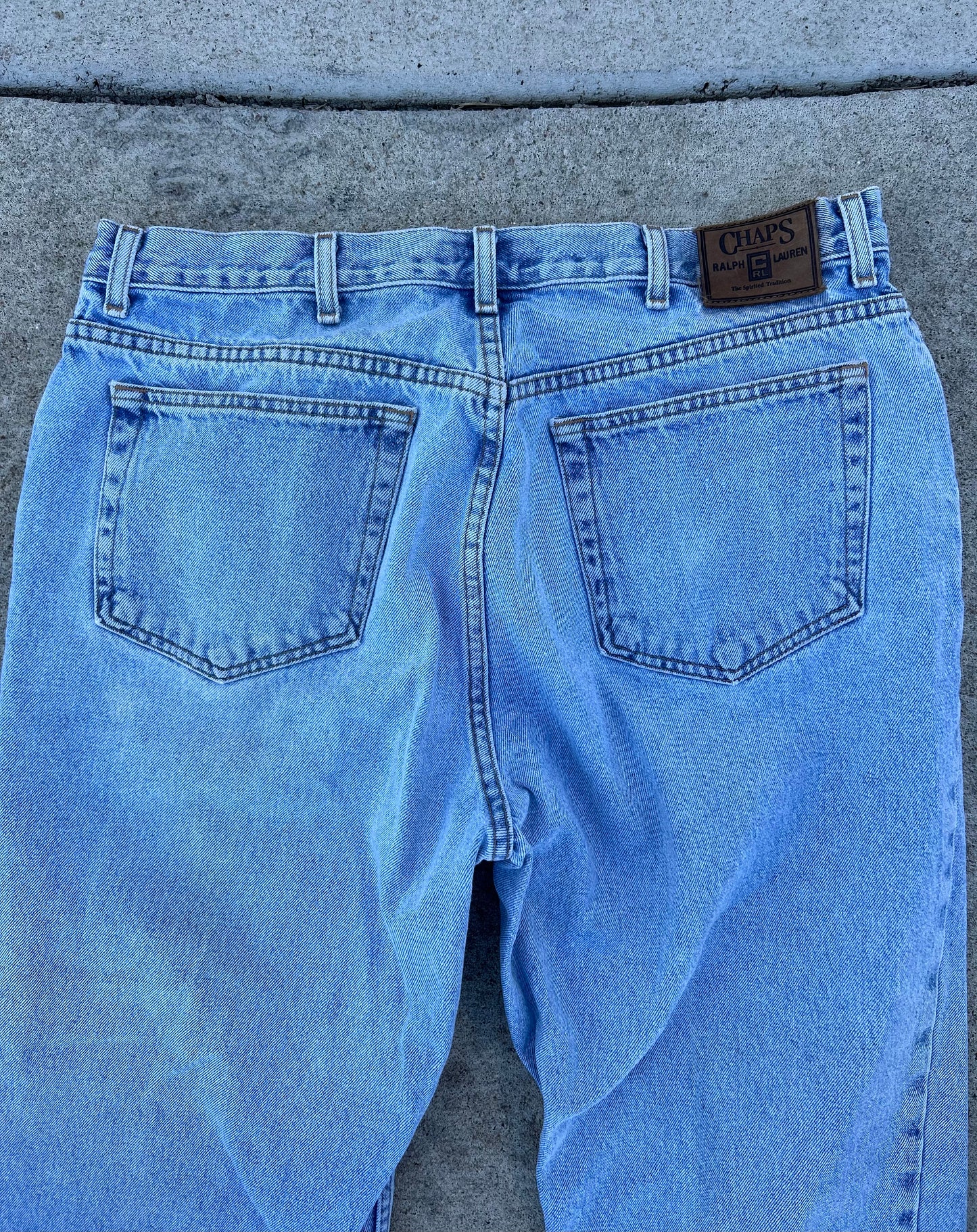 Vintage CHAPS Ralph Lauren Denim Jeans Light Blue Wash Size 38x32